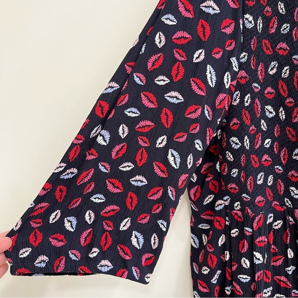 Ulla Popken Smocked Lip Print Blouse Tunic Top Flowy 3/4 Sleeves Size 20/22 - Picture 5 of 12